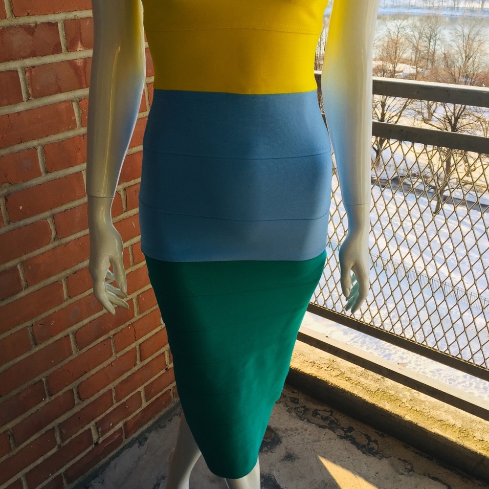 ColorBlock V-Neck Dress (Yellow/Blue/Green)-Small - Picture 5 of 6